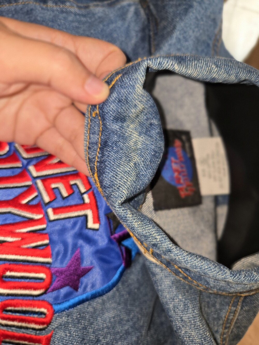 Vintage Planet Hollywood Embroidered Denim Jacket- Key West - Picture 8 of 8